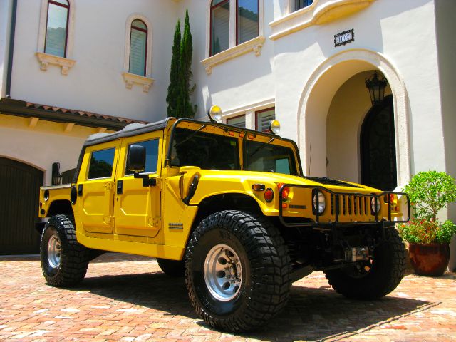 2000 AM General Hummer AWD Limited WITH NAV And DVD