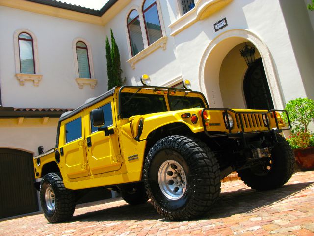 2000 AM General Hummer AWD Limited WITH NAV And DVD