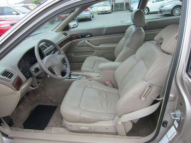 1999 Acura CL 8 Service Body