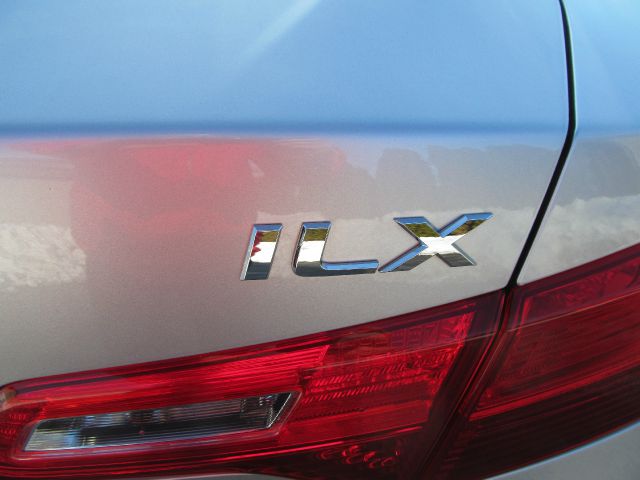 2013 Acura ILX 225 Convertible