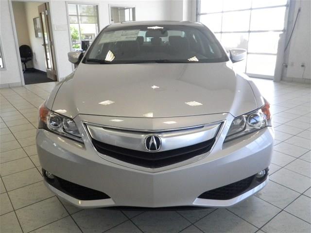 2013 Acura ILX Extenede CAB 4X4