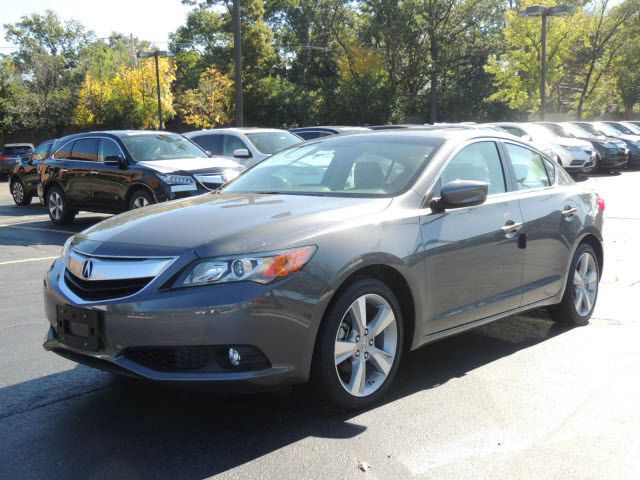 2013 Acura ILX 2500 Extended Cargo Van W. Bin