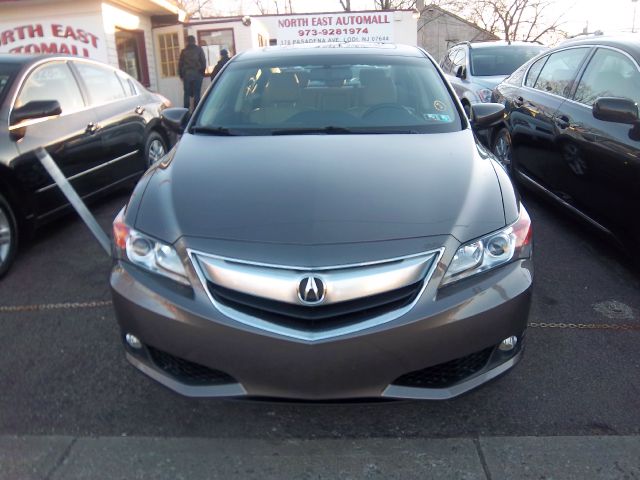 2013 Acura ILX 2500 Extended Cargo Van W. Bin
