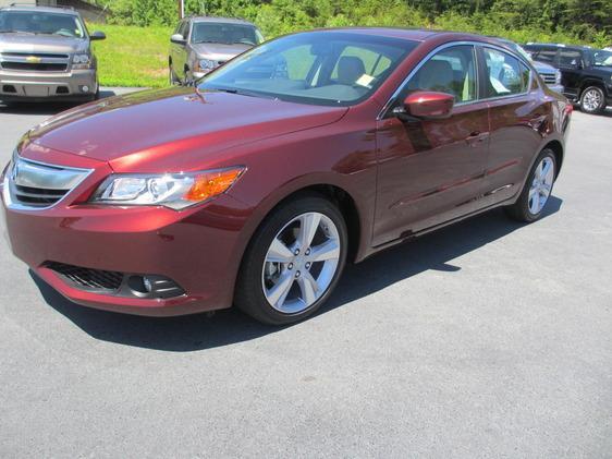 2013 Acura ILX 2dr 3.8L Auto Track