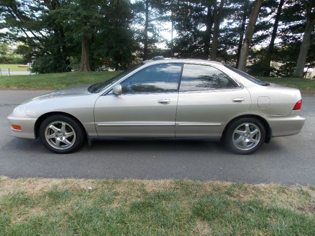 2001 Acura Integra CRD 12 Passenger Diesel