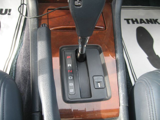 1990 Acura Legend 3.2 Sedan 4dr