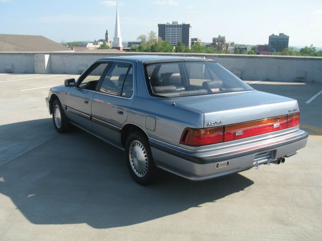1990 Acura Legend 3.2 Sedan 4dr