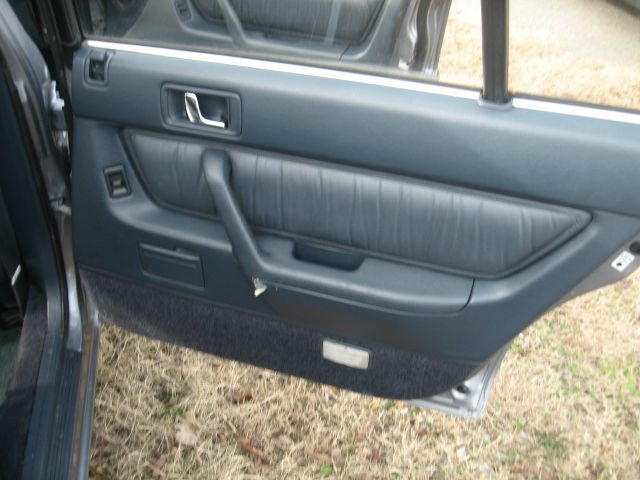 1990 Acura Legend 3.2 Sedan 4dr