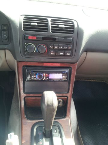 1992 Acura Legend 2.5T AWD Sedan