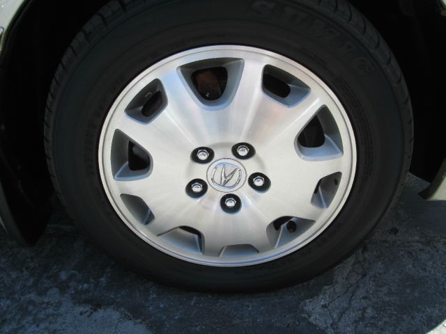 2004 Acura RL 4dr Laredo 4WD 4x4 SUV