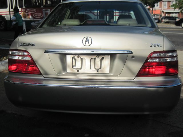 2004 Acura RL 4dr Laredo 4WD 4x4 SUV