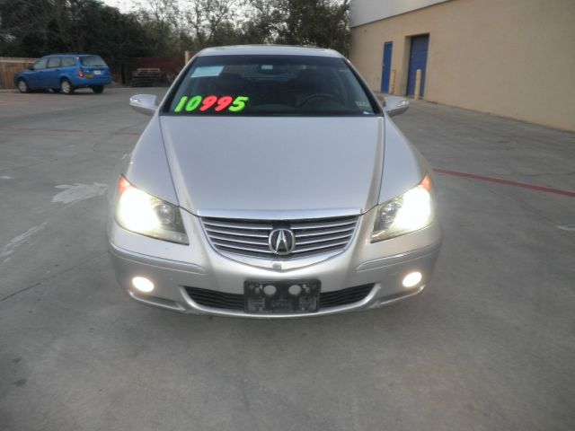 2005 Acura RL 4dr Laredo 4WD 4x4 SUV