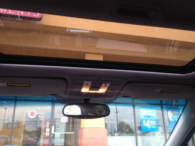 2005 Acura RL 4dr Laredo 4WD 4x4 SUV