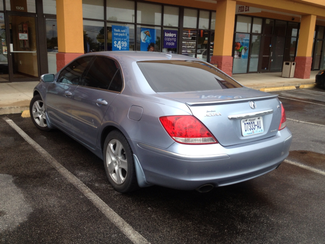 2005 Acura RL 4dr Laredo 4WD 4x4 SUV