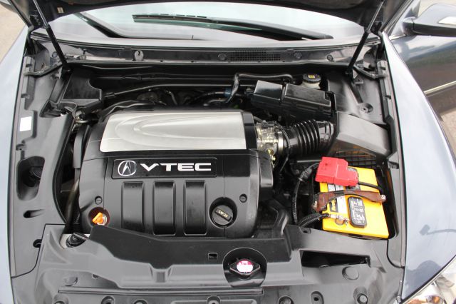 2005 Acura RL 4dr Laredo 4WD 4x4 SUV