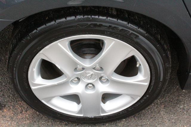 2005 Acura RL 4dr Laredo 4WD 4x4 SUV