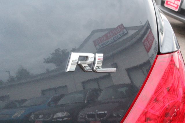 2005 Acura RL 4dr Laredo 4WD 4x4 SUV