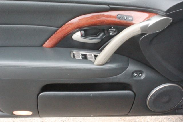 2005 Acura RL 4dr Laredo 4WD 4x4 SUV