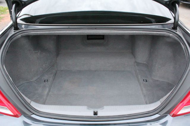 2005 Acura RL 4dr Laredo 4WD 4x4 SUV