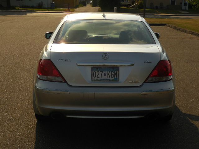 2005 Acura RL 4dr Laredo 4WD 4x4 SUV