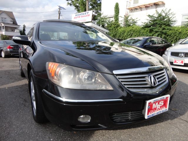 2005 Acura RL 4dr Laredo 4WD 4x4 SUV
