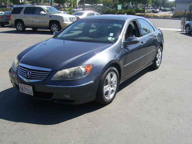 2005 Acura RL 4dr Laredo 4WD 4x4 SUV
