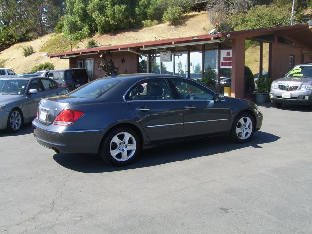 2005 Acura RL 4dr Laredo 4WD 4x4 SUV