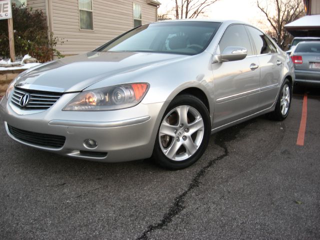 2005 Acura RL 4dr Laredo 4WD 4x4 SUV