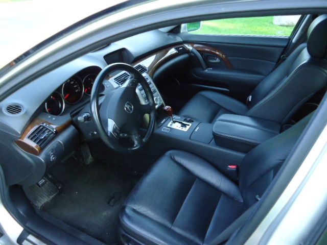 2005 Acura RL Unknown