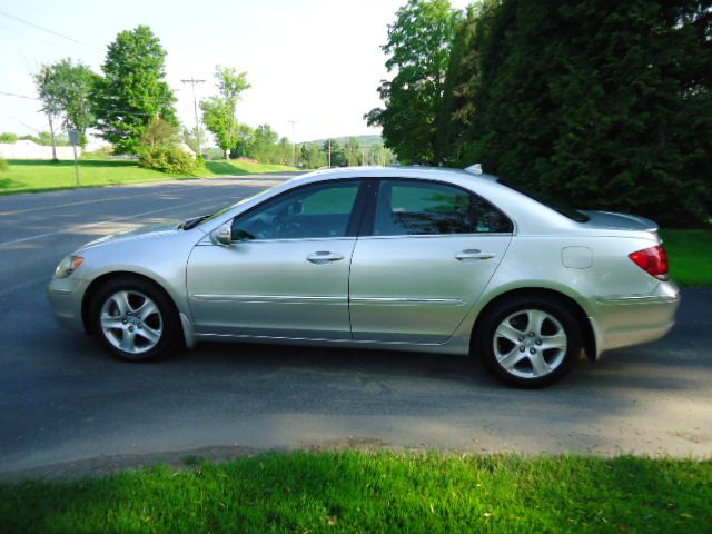 2005 Acura RL Unknown