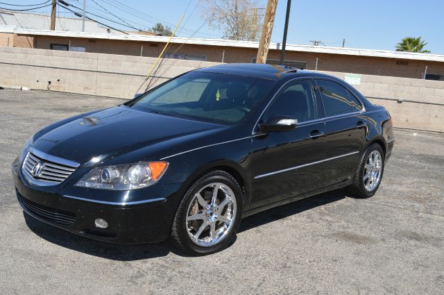 2005 Acura RL 4dr Laredo 4WD 4x4 SUV