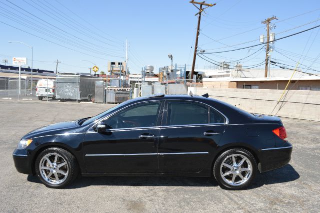 2005 Acura RL 4dr Laredo 4WD 4x4 SUV