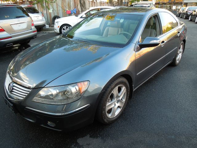 2005 Acura RL 4dr Laredo 4WD 4x4 SUV