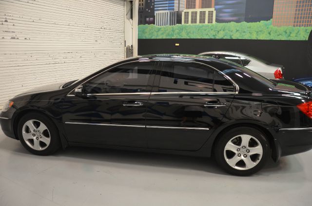 2006 Acura RL Wagon SE