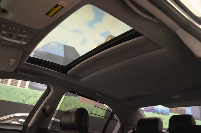 2006 Acura RL Wagon SE