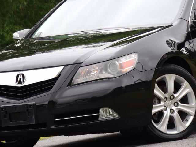 2010 Acura RL Wagon SE
