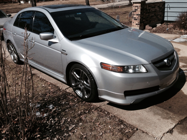 2004 Acura TL FWD 4dr