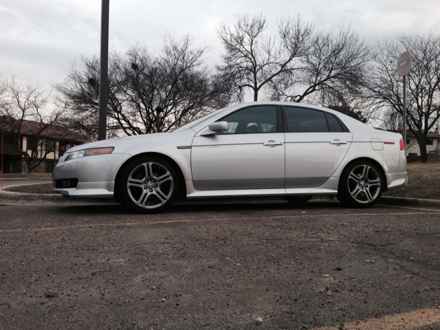 2004 Acura TL FWD 4dr