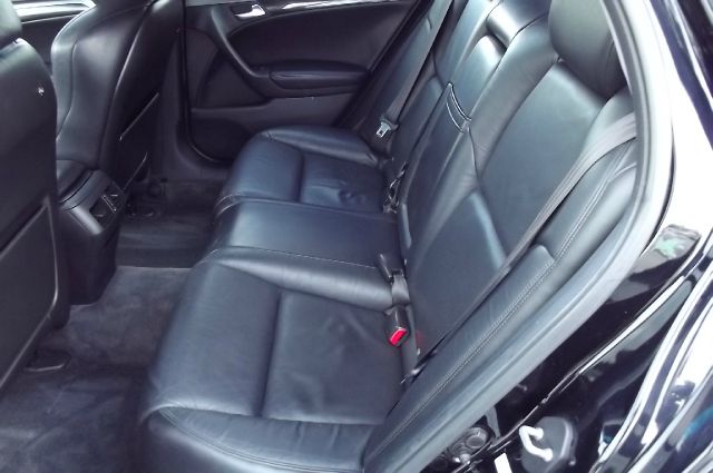 2004 Acura TL Unknown