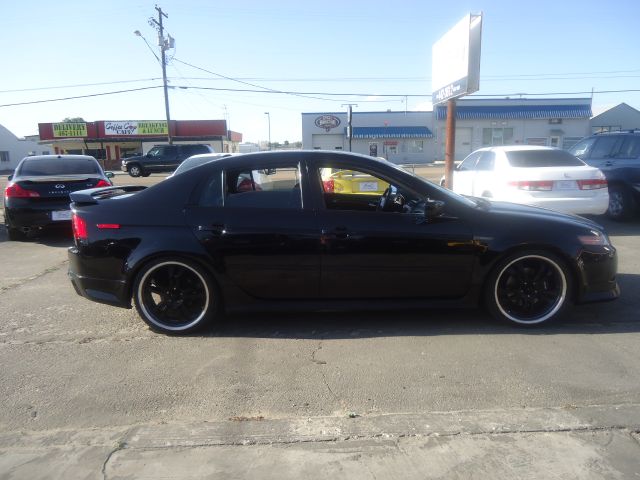 2006 Acura TL L.T. 4-w.d. 5.3L