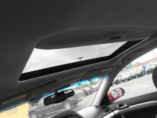 2005 Acura TSX W/leather