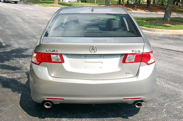 2010 Acura TSX 15 Utilimaster Utilivan II