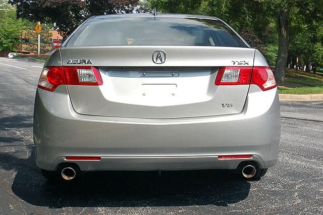 2010 Acura TSX 15 Utilimaster Utilivan II