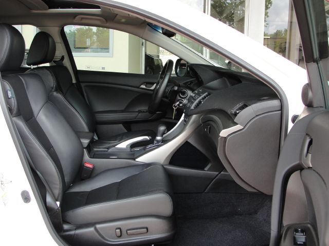 2010 Acura TSX Premium Quattro