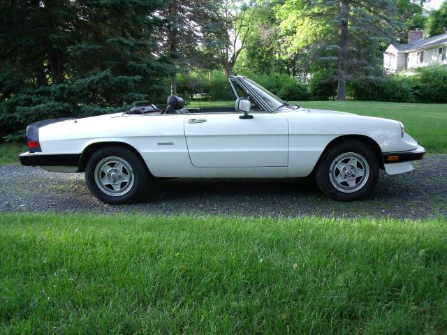 1989 Alfa Romeo Spider SXT 4x4