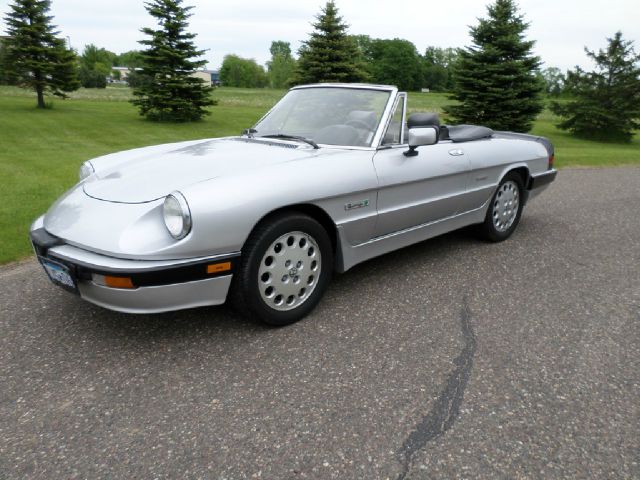 1989 Alfa Romeo Spider 1.8T Quattro