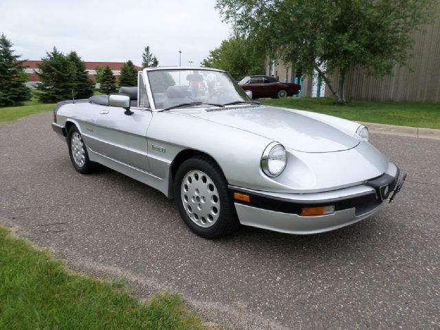 1989 Alfa Romeo Spider 1.8T Quattro