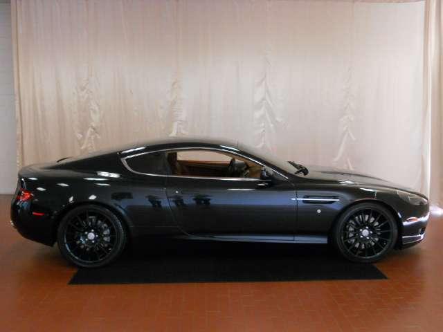 2005 Aston Martin DB9 Base