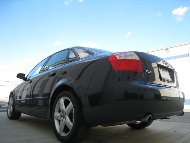 2003 Audi A4 SR5 4D