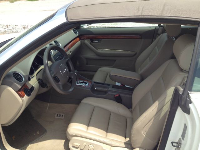 2004 Audi A4 1500 LT Ext. Cab Long Bed